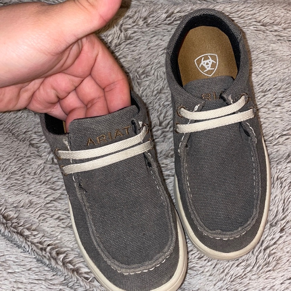 Ariat shoes size 11C